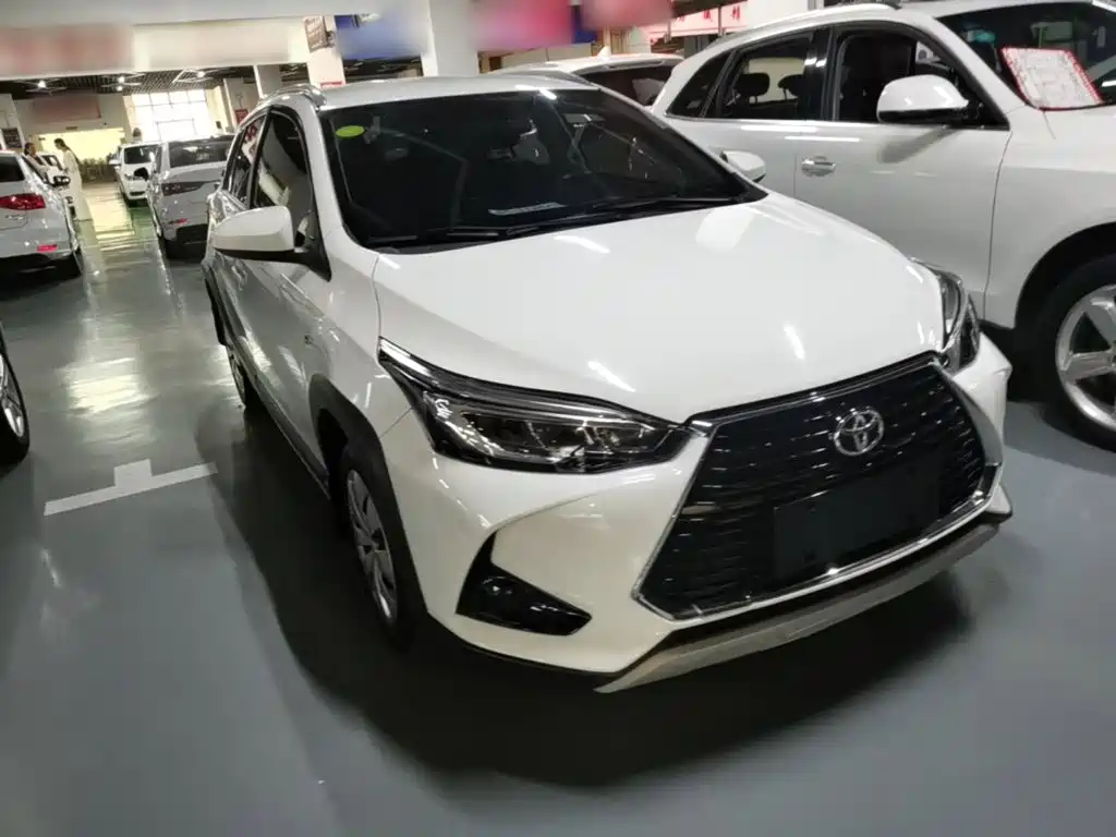 Toyota Yaris L 2021 — фото 4