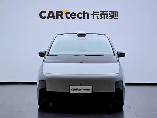 Li Auto MEGA 2024