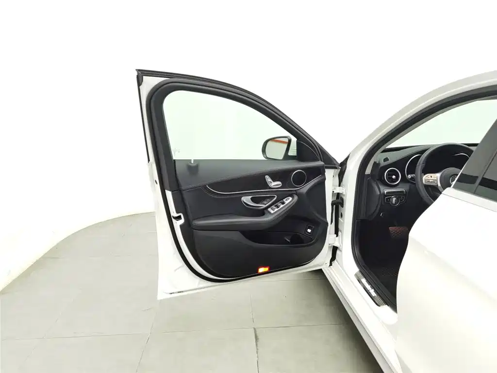 Mercedes-Benz C-Class 2020 — фото 8