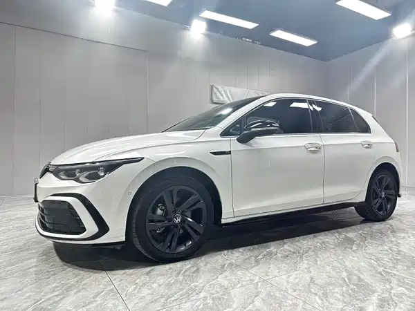 Volkswagen Golf 2022