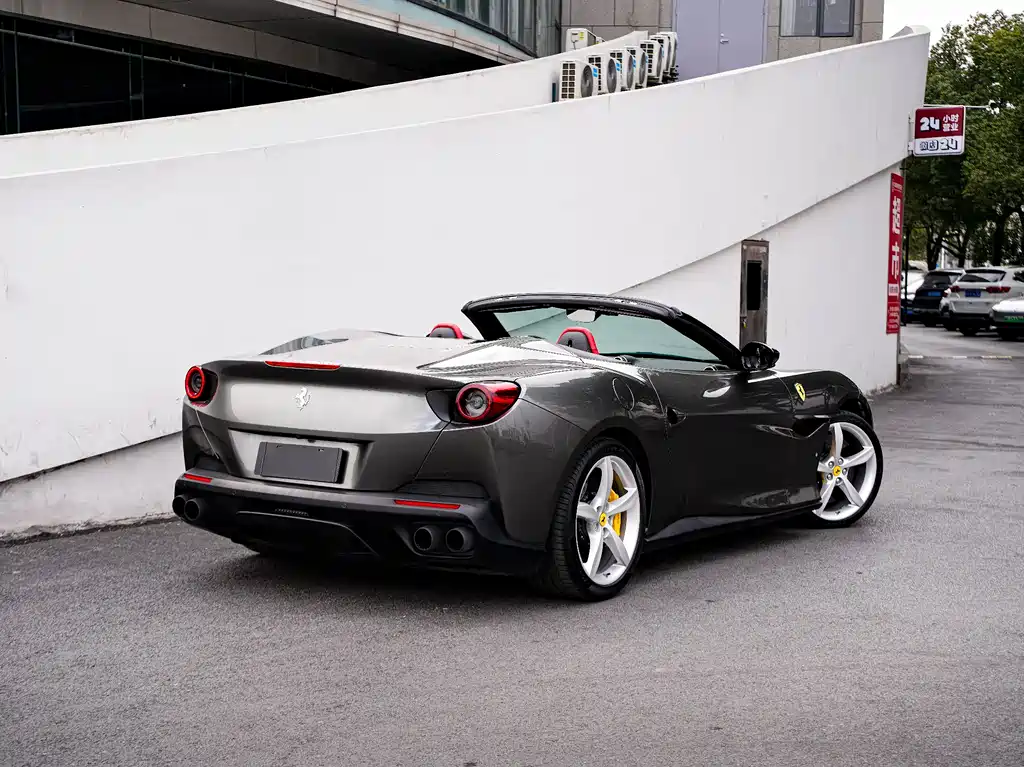 Ferrari Portofino 2019 — фото 15