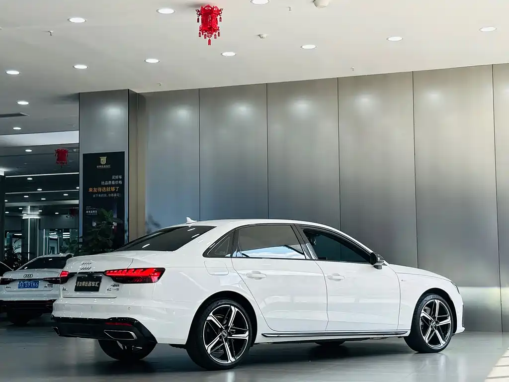 Audi A4L 2025