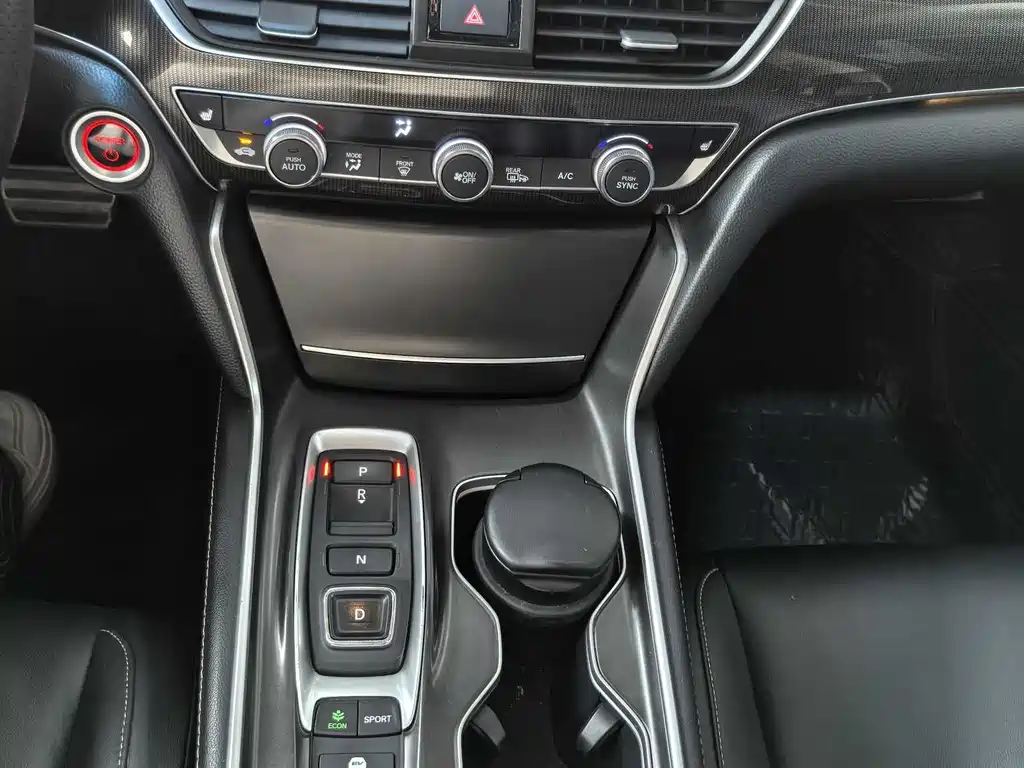 Honda Accord 2022 — фото 9