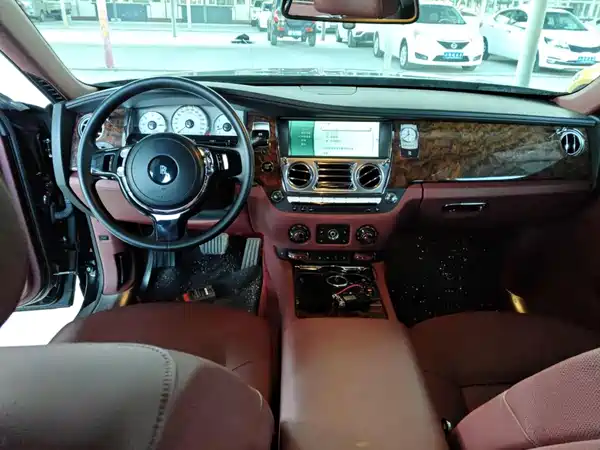 Rolls-Royce Ghost 2014