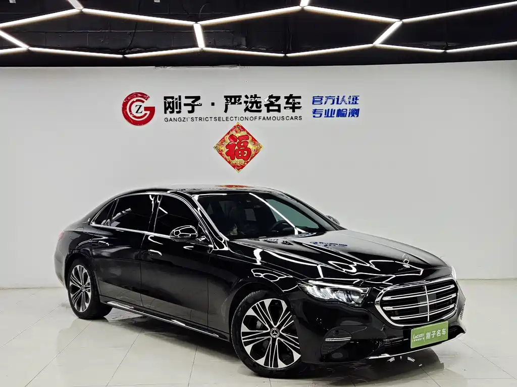 Mercedes-Benz E-Class 2025 — фото 3