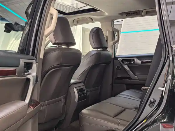 Lexus GX 2012
