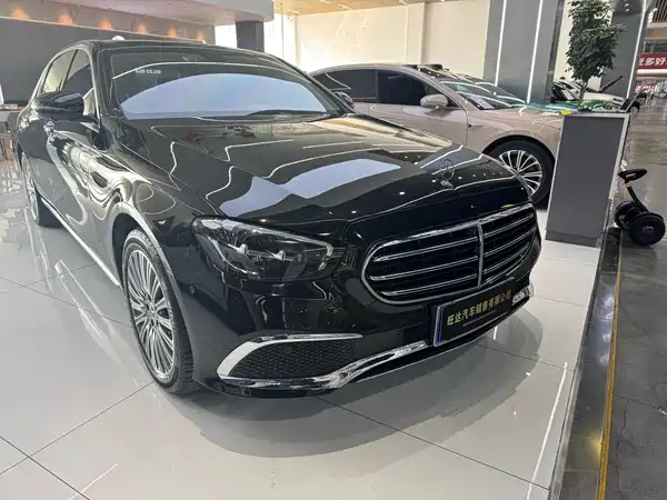 Mercedes-Benz E-Class 2021