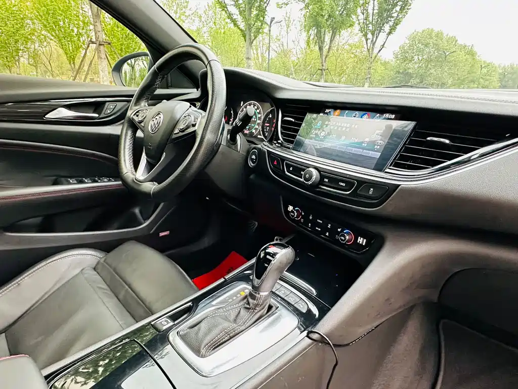 Buick Regal 2020 — фото 14