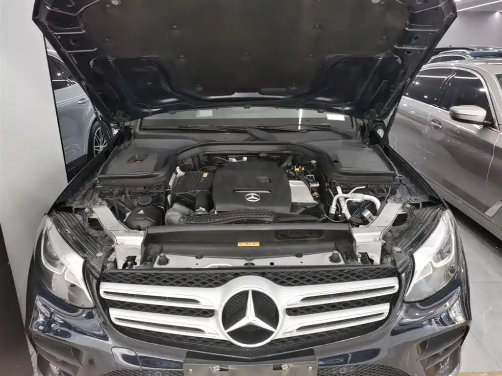 Mercedes-Benz GLC 2017 — фото 20