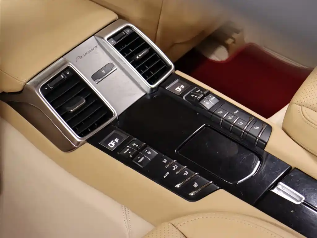 Porsche Panamera 2015 — фото 21