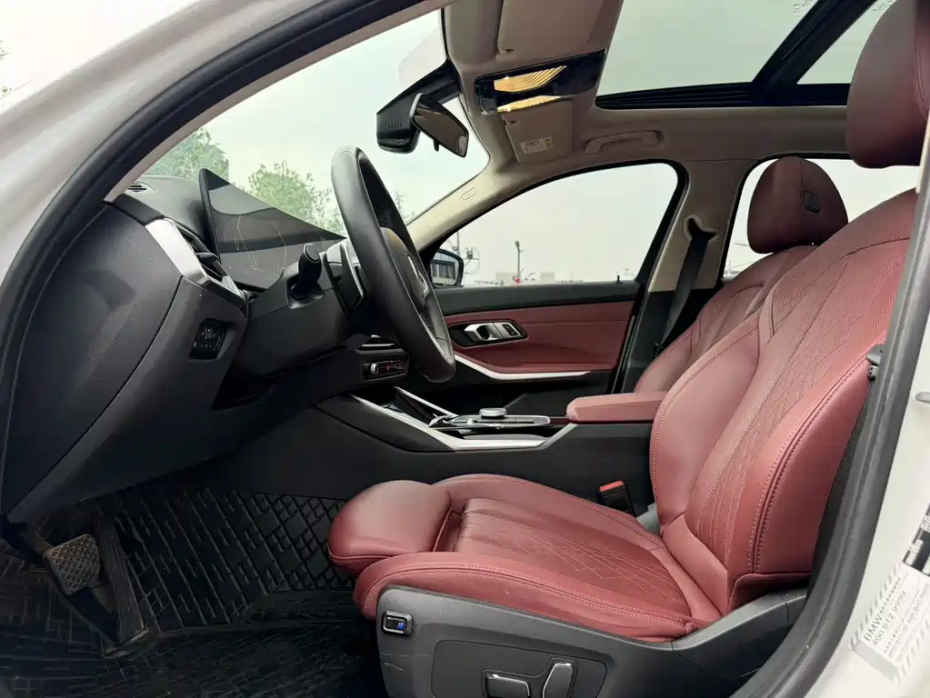 BMW 3 Series 2024