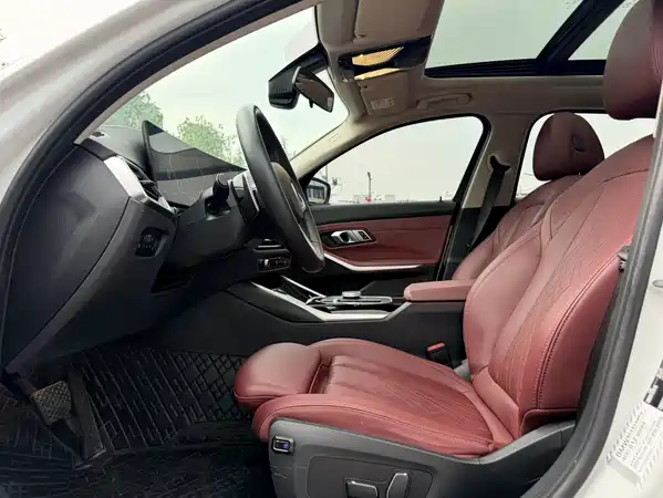 BMW 3 Series 2024