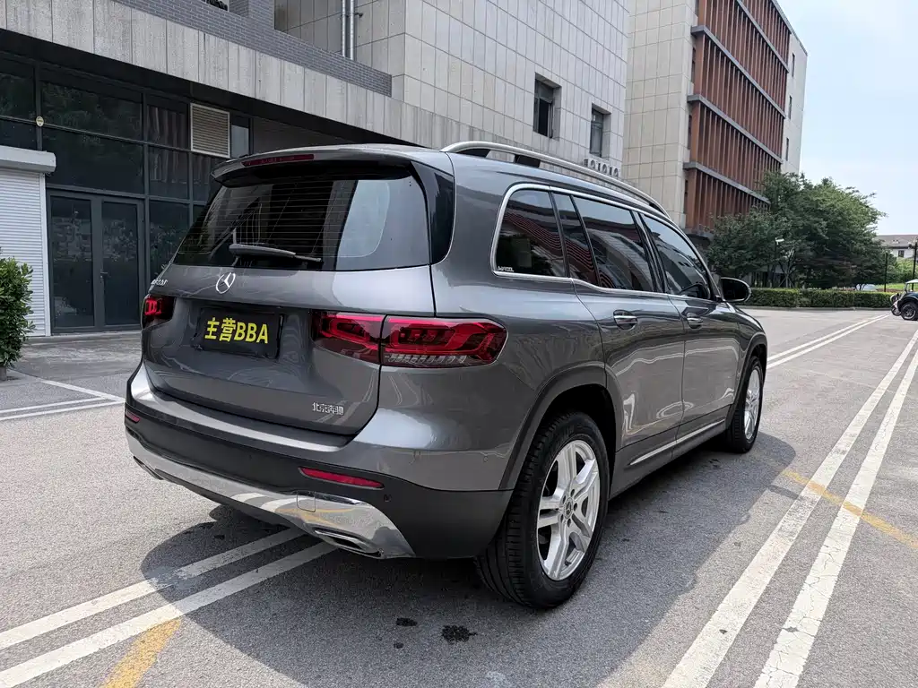 Mercedes-Benz GLB 2023 — фото 15