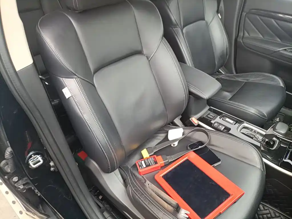 Mitsubishi Outlander 2020 — фото 25