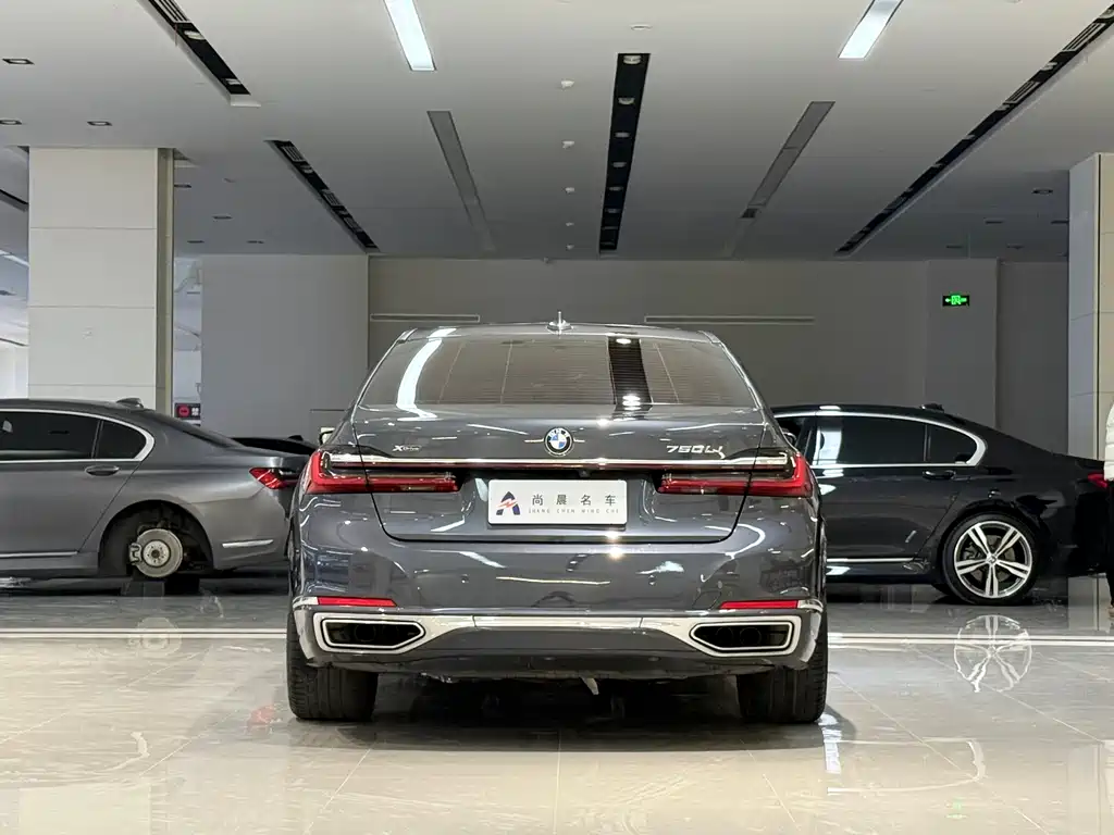 BMW 7 Series 2020 — фото 16