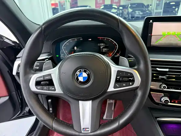 BMW 5 Series 2022