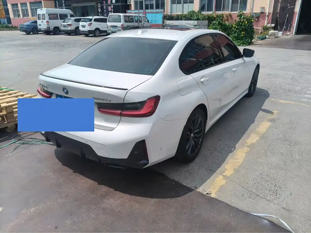 BMW 3 Series 2023