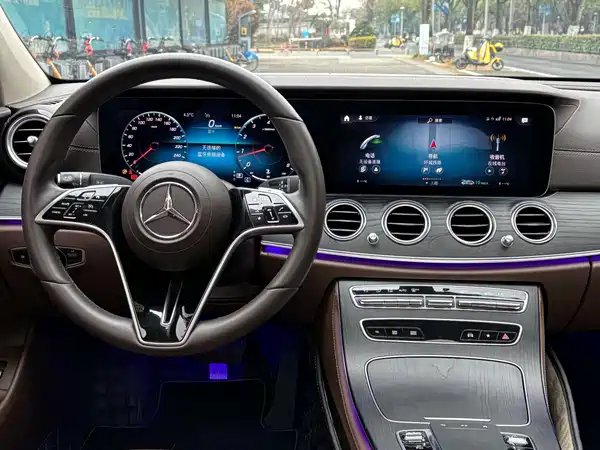 Mercedes-Benz E-Class 2023