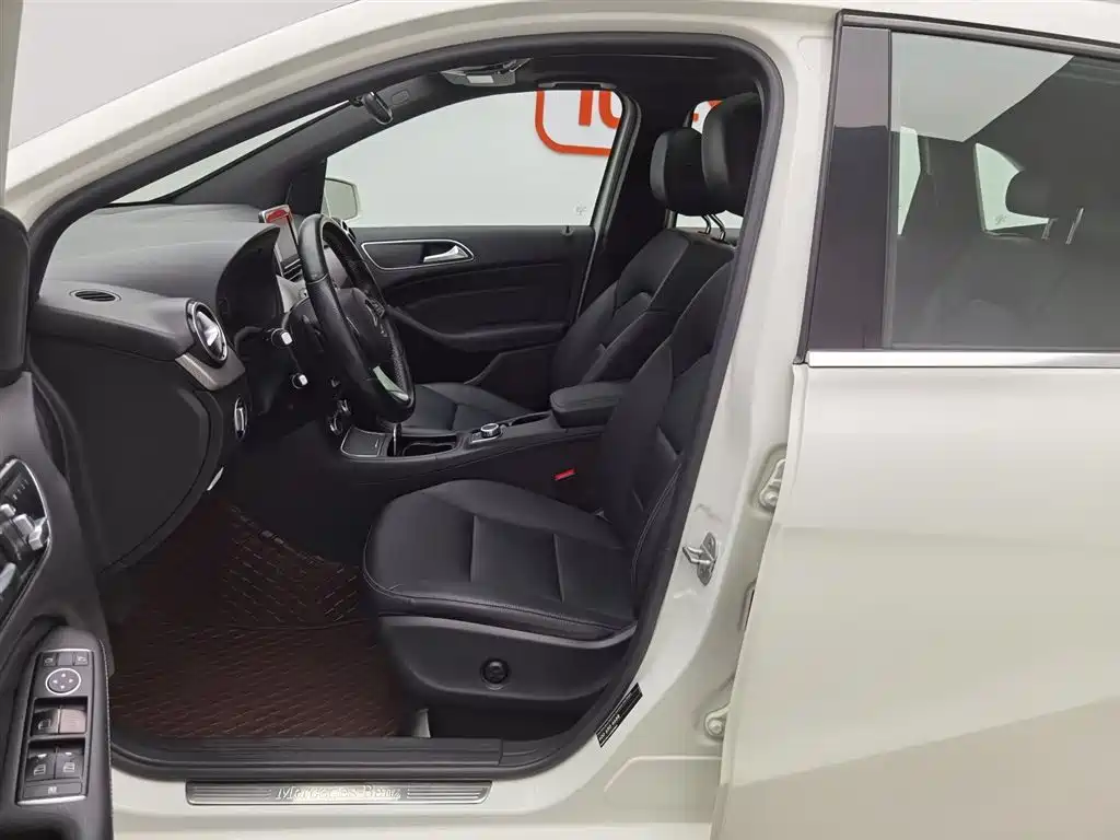 Mercedes-Benz B-Class 2015 — фото 10