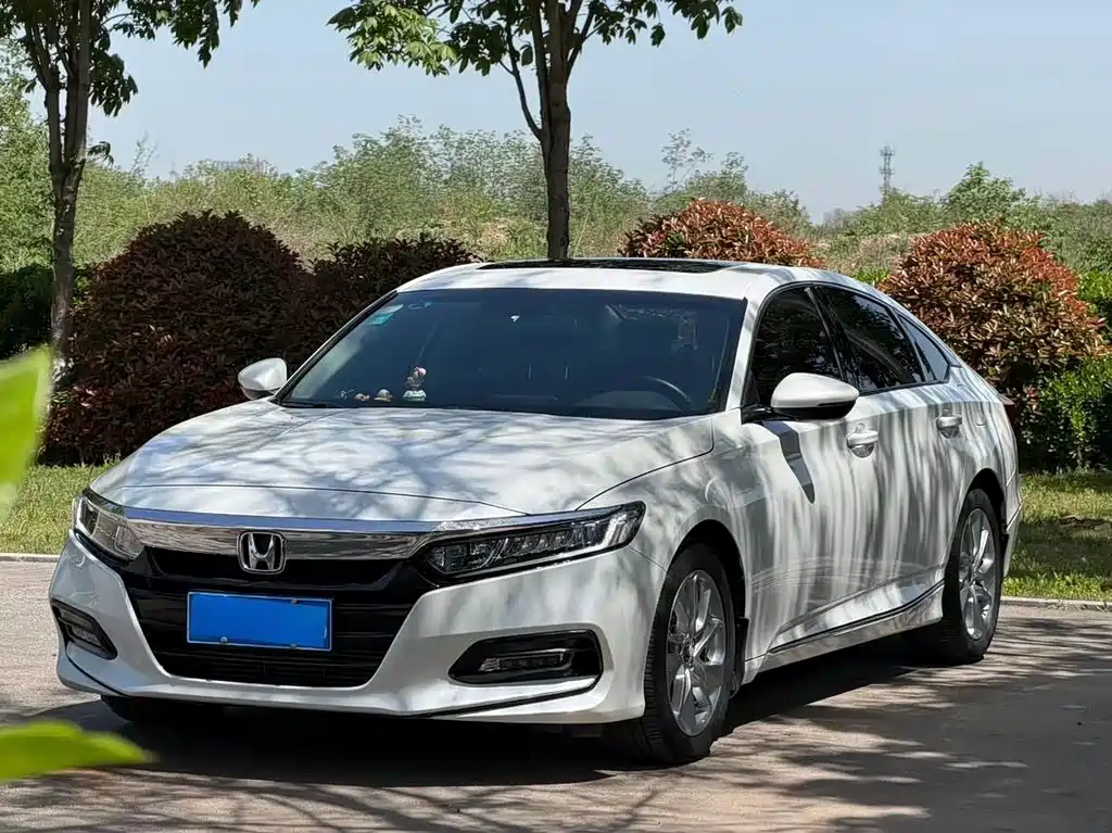 Honda Accord 2019 — фото 1