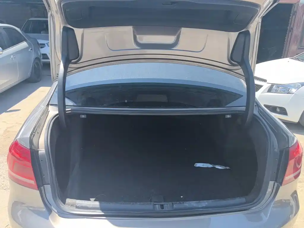 Volkswagen Passat 2015 — фото 19