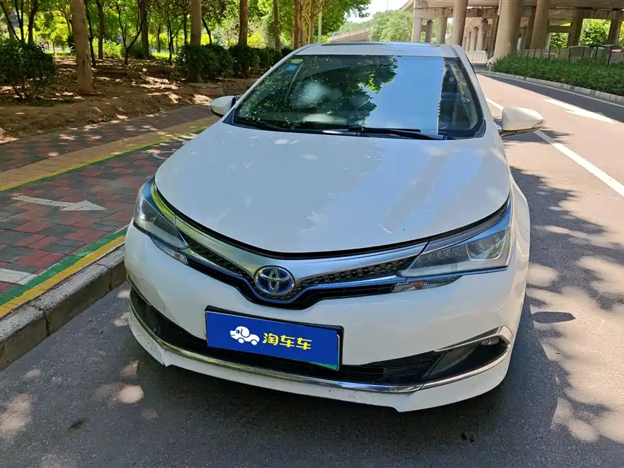 Toyota Corolla Hybrid 2019 — фото 2