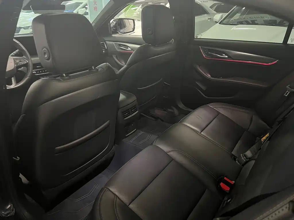 Cadillac CT5 2023 — фото 12