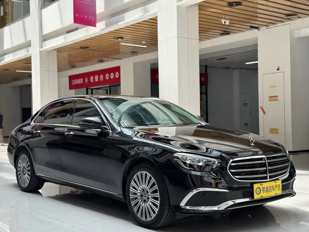Mercedes-Benz E-Class 2023 — фото 3
