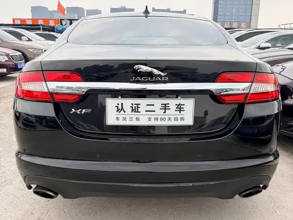Jaguar XF 2015
