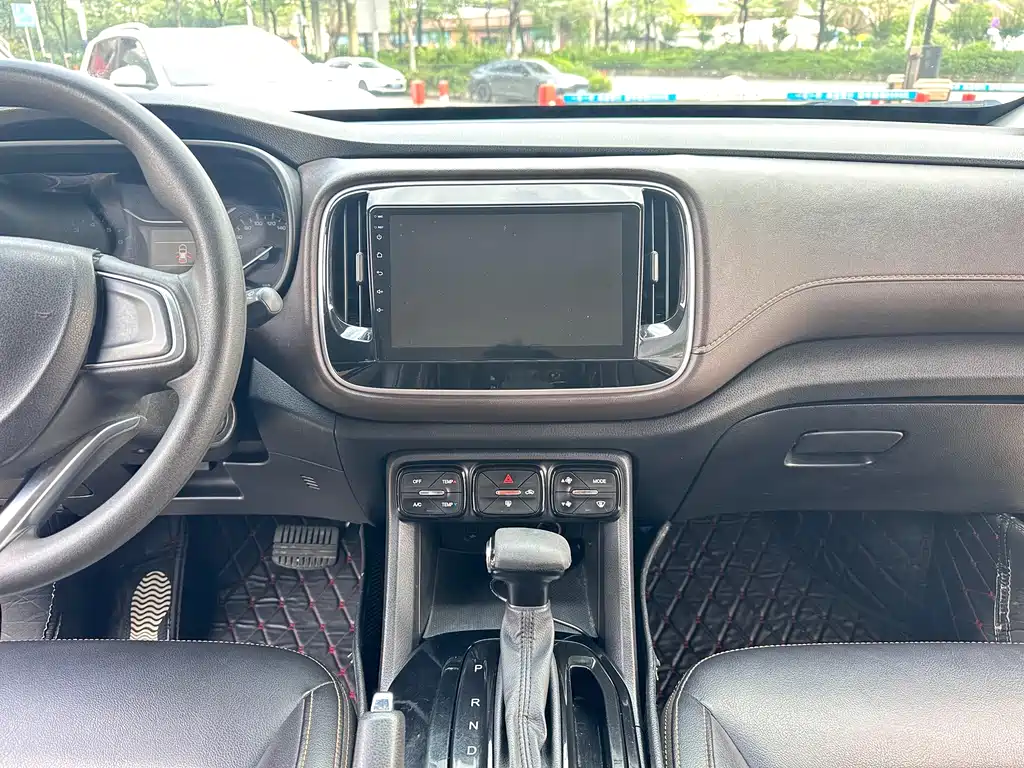 GAC Motor Trumpchi GS3 2018 — фото 14