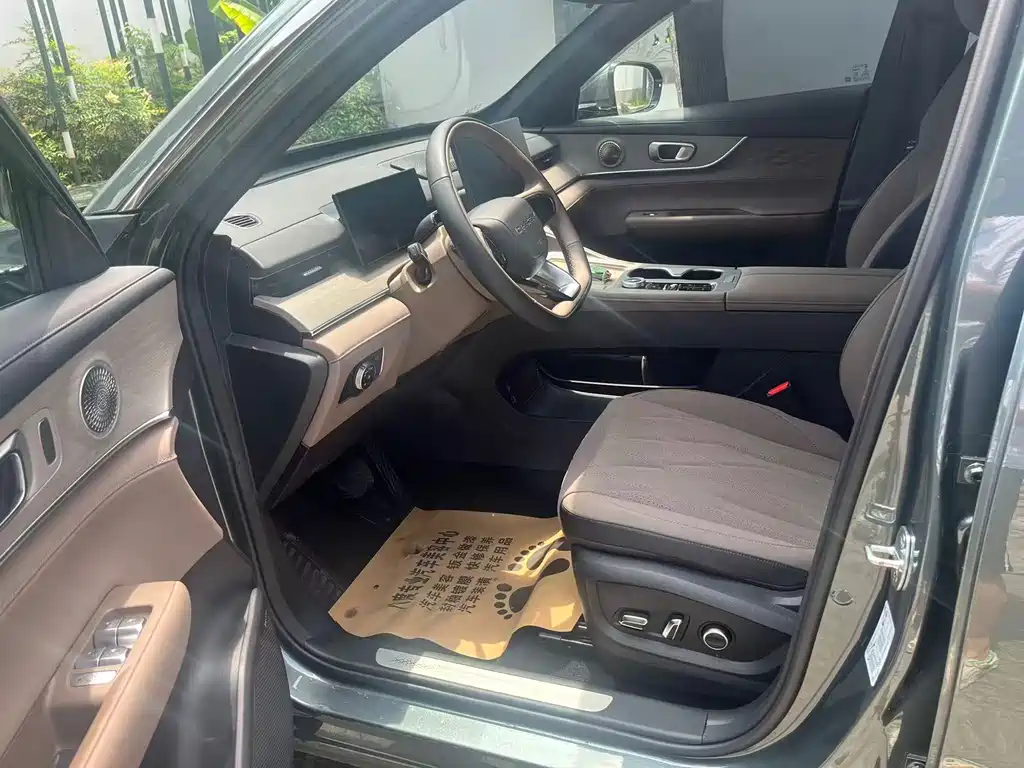 Chery Tiggo 8 PLUS 2025 — фото 10