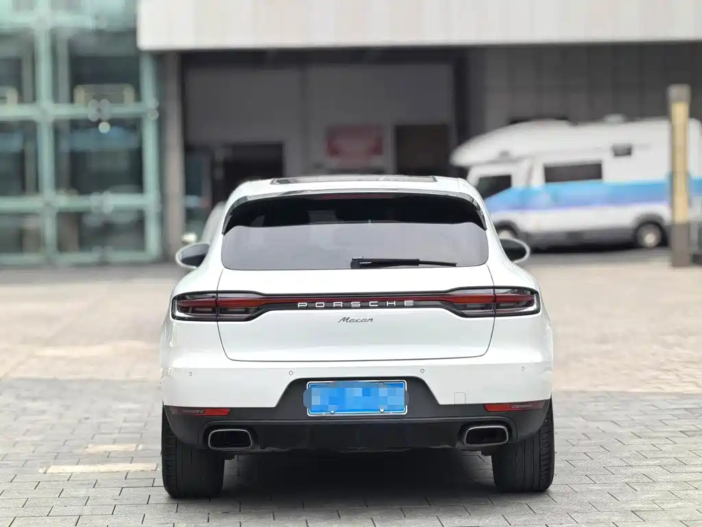 Porsche Macan 2018 — фото 8