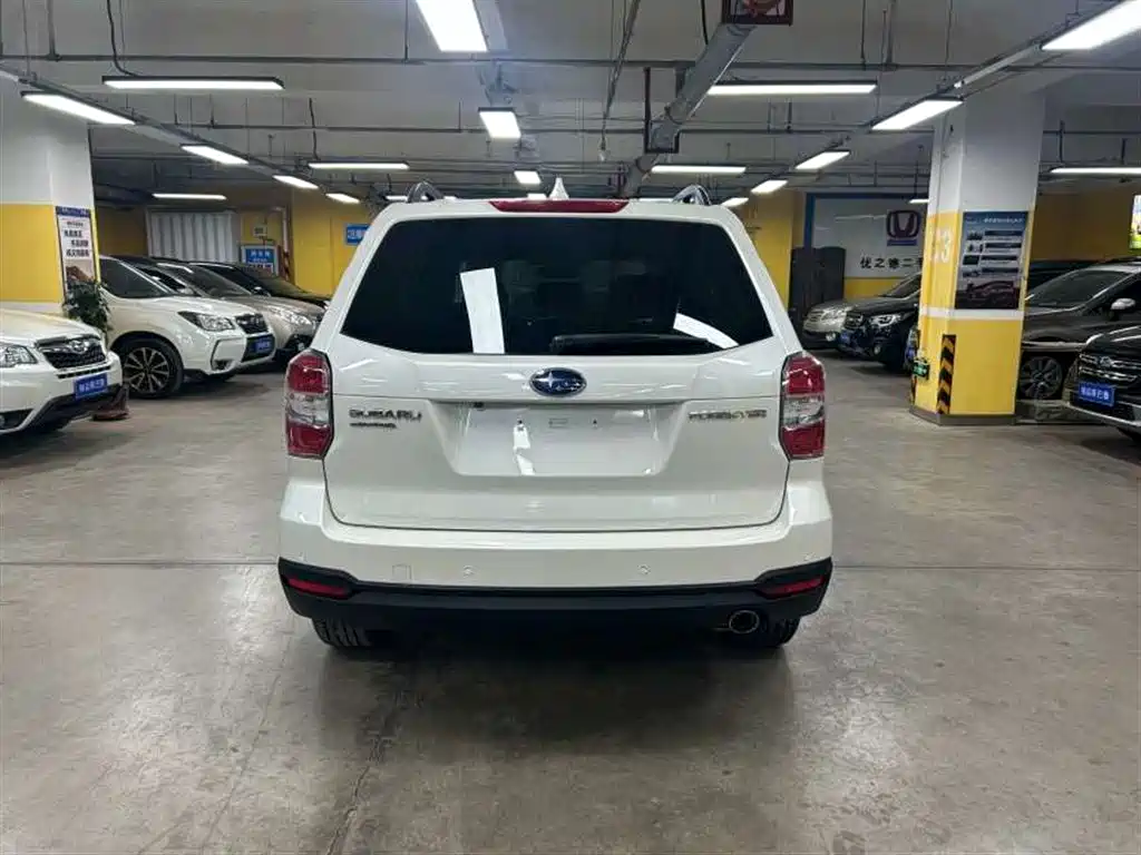 Subaru Forester 2015 — фото 7