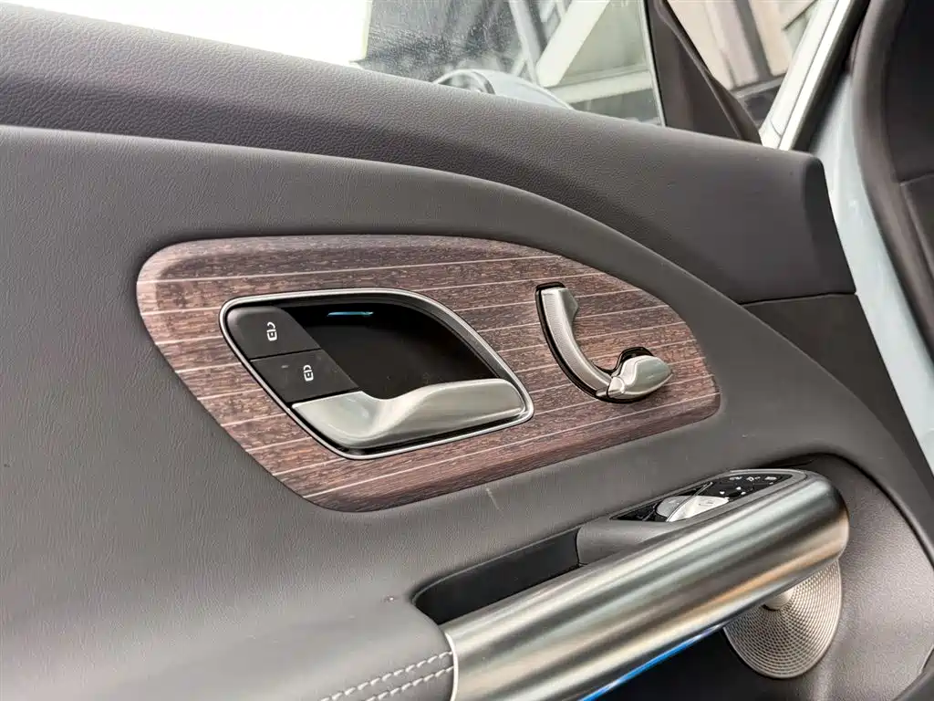 Mercedes-Benz CLA EV 2025 — фото 11