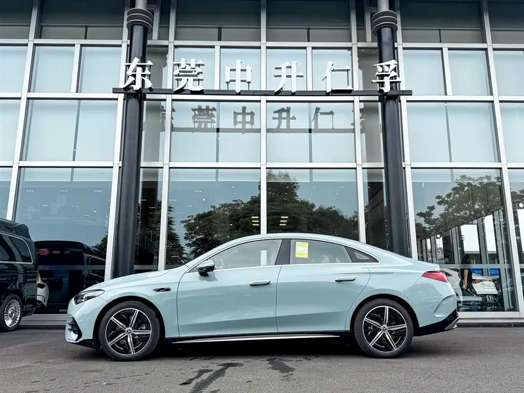 Mercedes-Benz CLA EV 2025 — фото 2