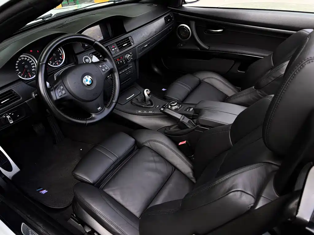 BMW M3 2012 — фото 25