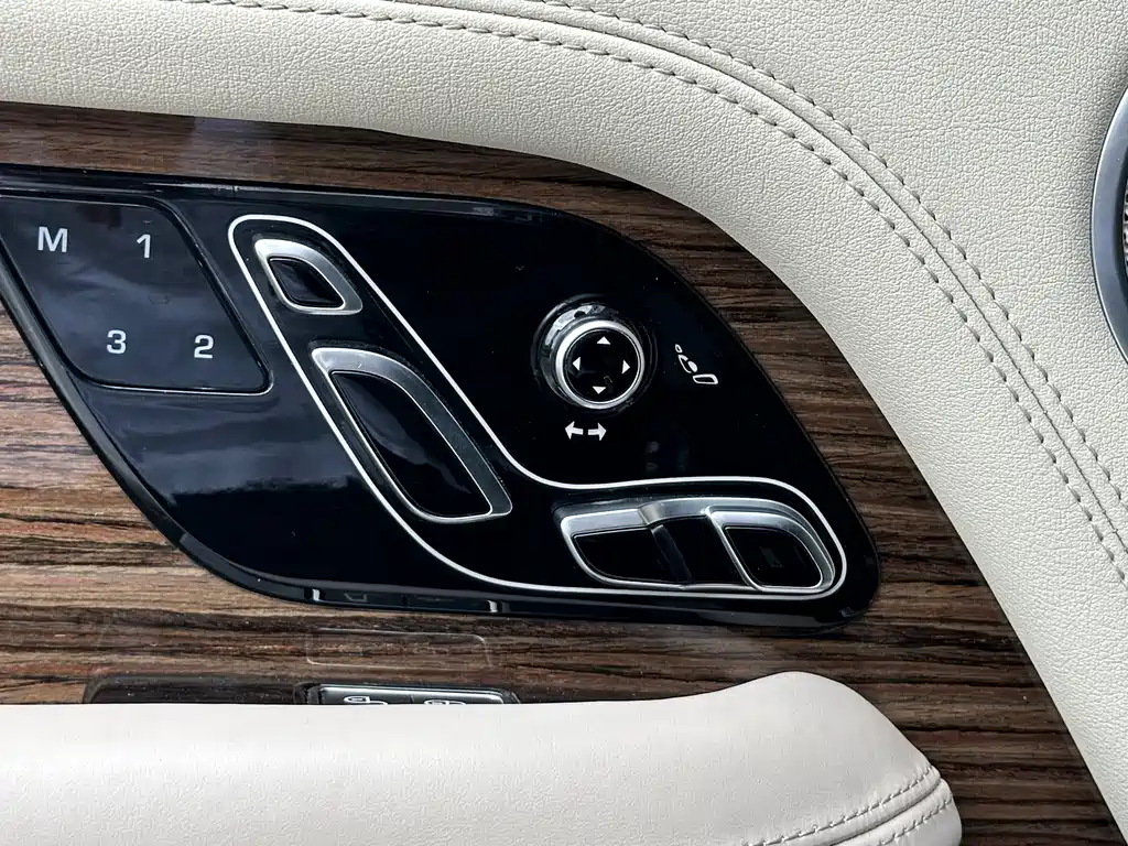 Land Rover Range Rover 2019 — фото 14