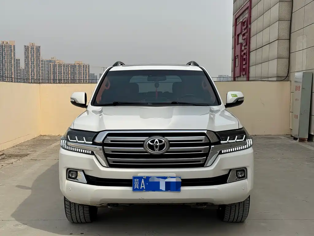 Toyota Land Cruiser 2012 — фото 2