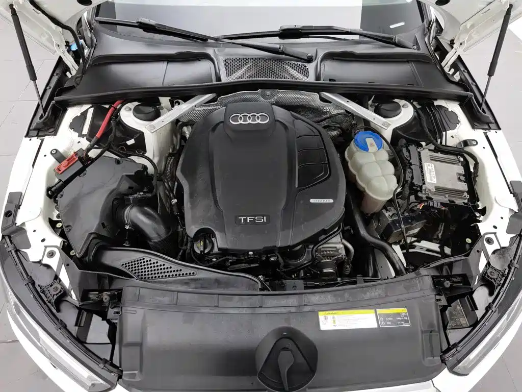 Audi A4L 2017