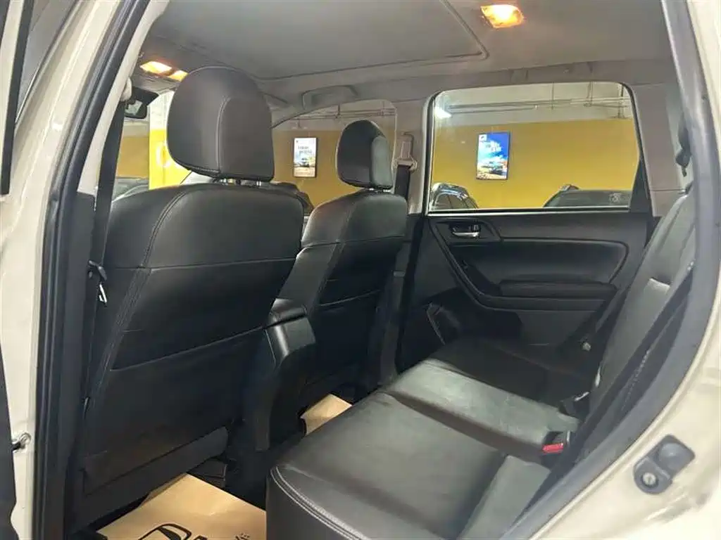 Subaru Forester 2015 — фото 11