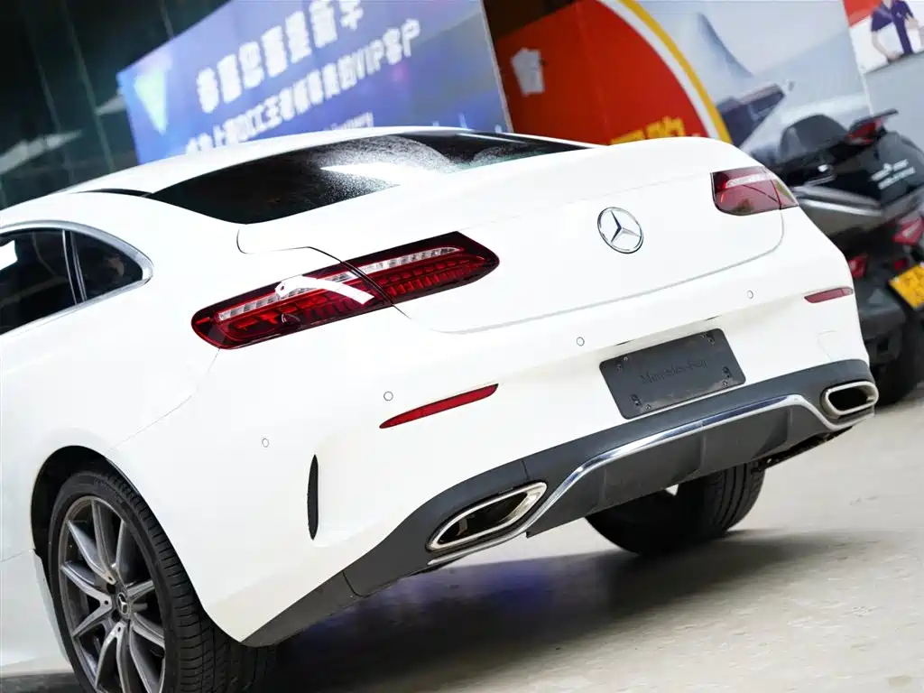 Mercedes-Benz E-Class 2024