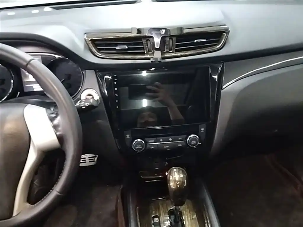 Nissan X-Trail 2015 — фото 13