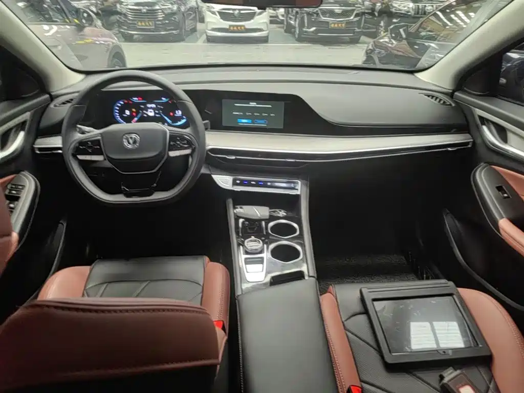 Changan Eado 2025 — фото 10