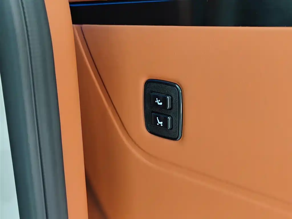 Toyota Hiace 2025 — фото 34