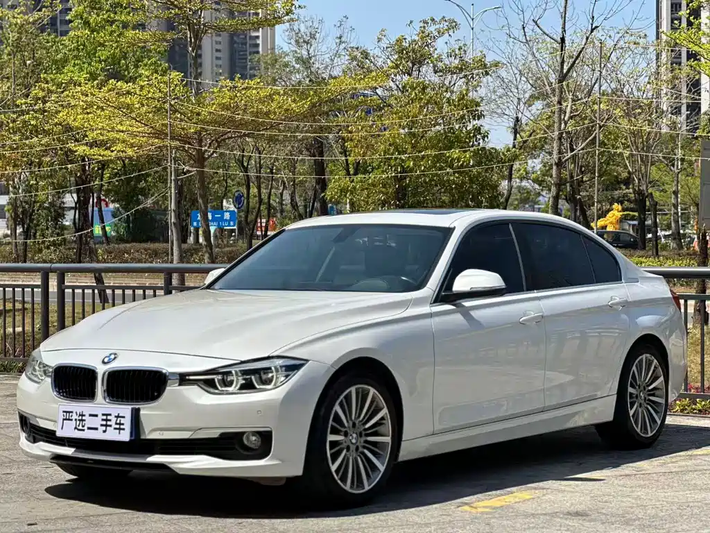 BMW 3 Series 2019 — фото 1