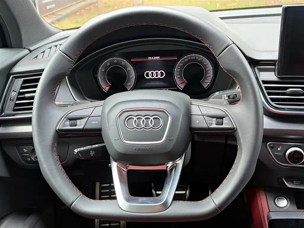 Audi Q5L 2026 — фото 17