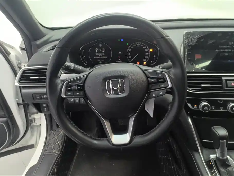 Honda Inspire 2023 — фото 15