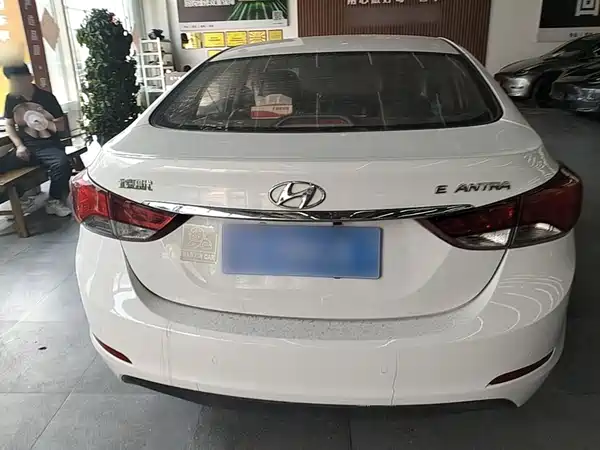 Hyundai Elantra Langdong 2016