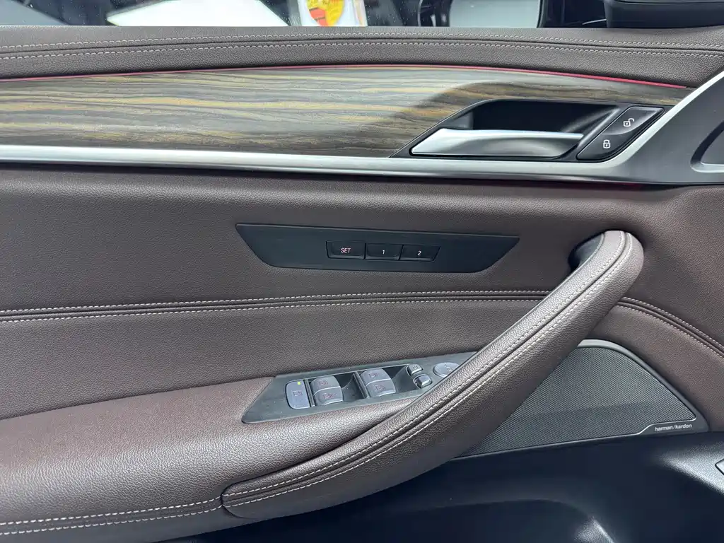 BMW 5 Series 2024