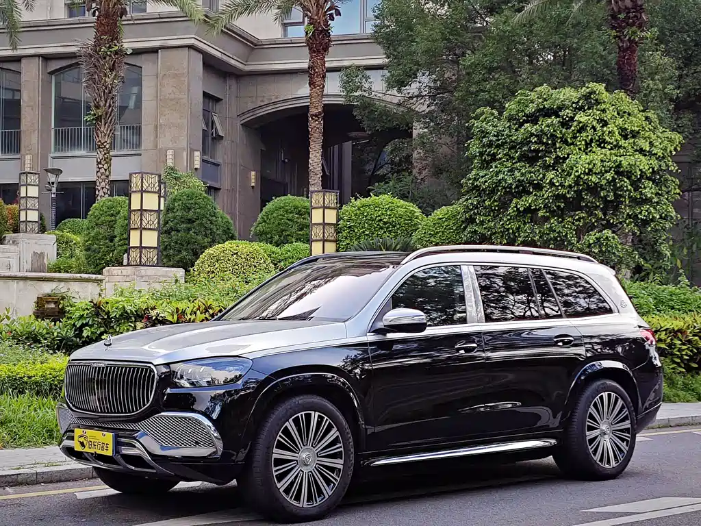 Mercedes-Benz GLS 2022 — фото 1